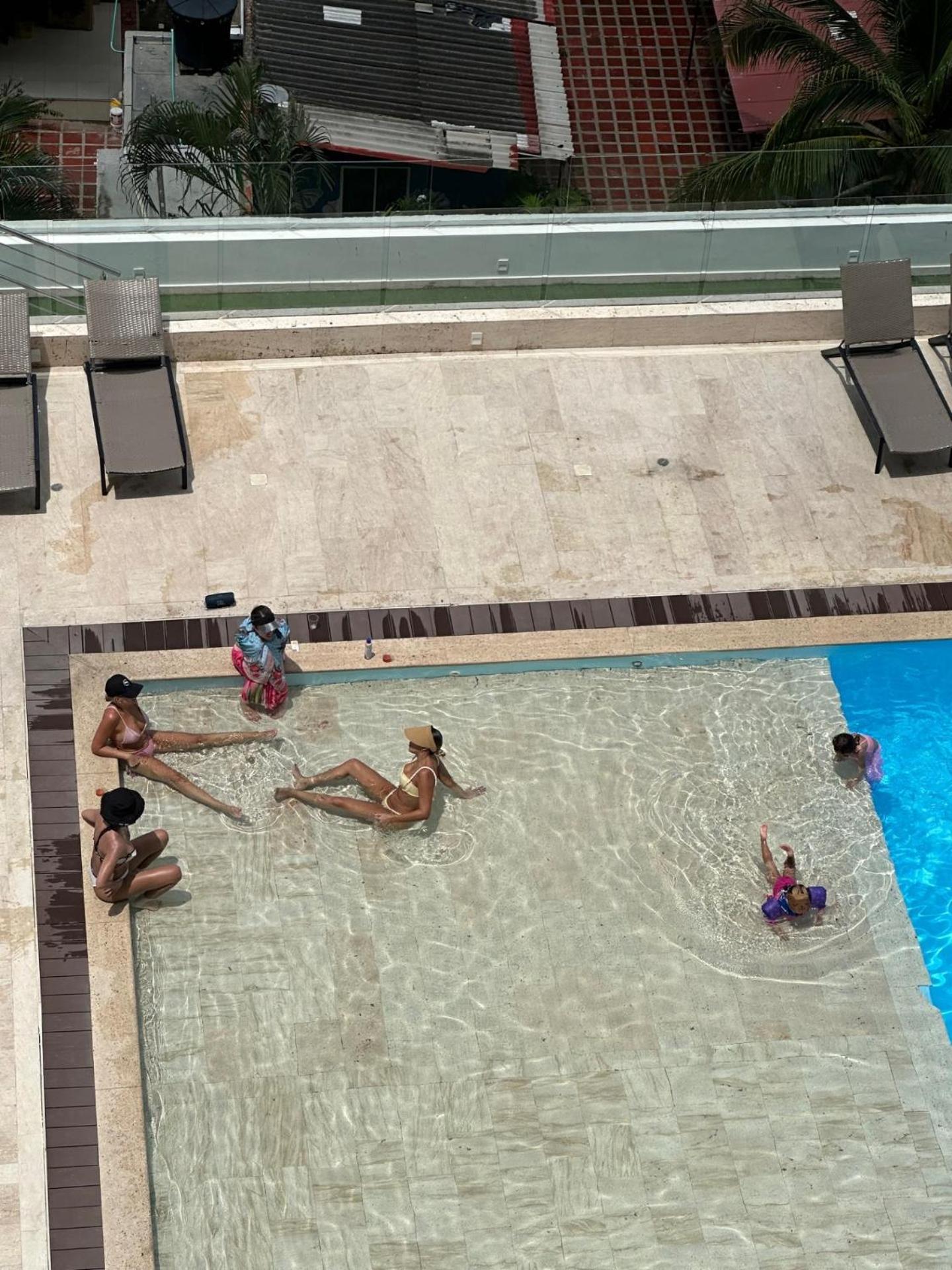 Lujoso - 2 Mins Aeropuerto Apartamento Cartagena