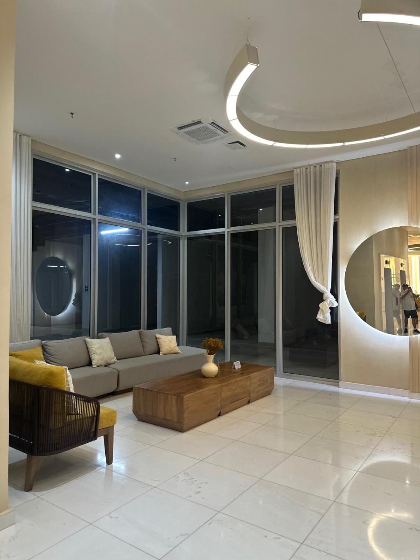 Lujoso - 2 Mins Aeropuerto *